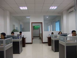 企業(yè)介紹 鋁箔餐具 煲仔飯鋁箔碗 一次性飯盒 佛山市偉箔鋁箔制品模具機(jī)械廠